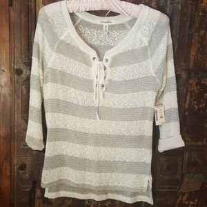 Aeropostale Brand New w/tags 3/4 sleeve light knit